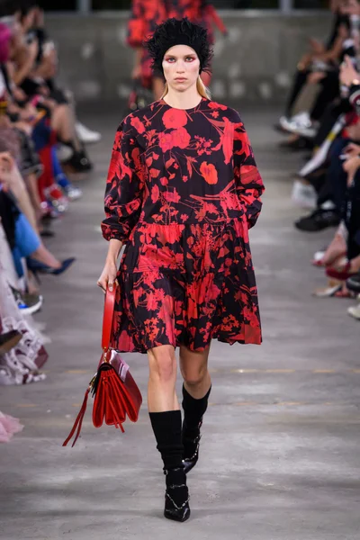 Look 14